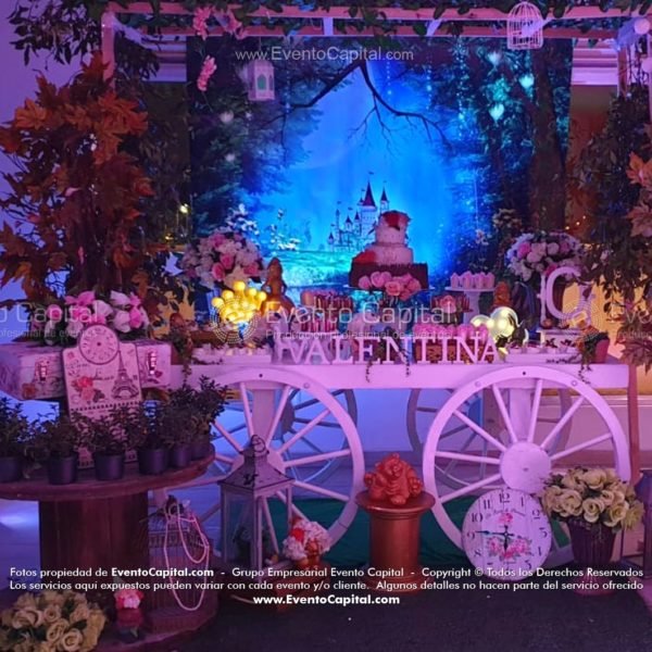 Mesa Postres Quinces Valentina Carreta