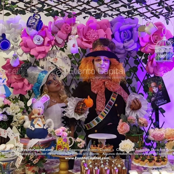 TEMÁTICA ALICIA EN EL PAÍS DE LAS MARAVILLAS